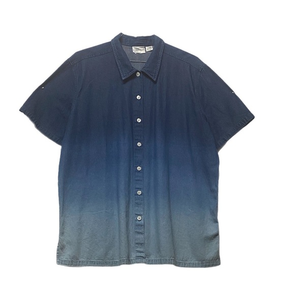 Fashion Bug Tops - Vintage Fashion Bug Blouse W22-24 Blue Gradient 100% Cotton Short Sleeve Buttons